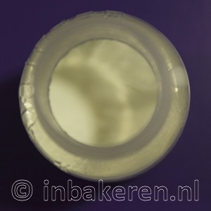 Rijpe moedermelk wit