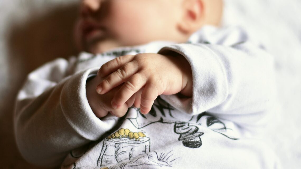 Baby newborn